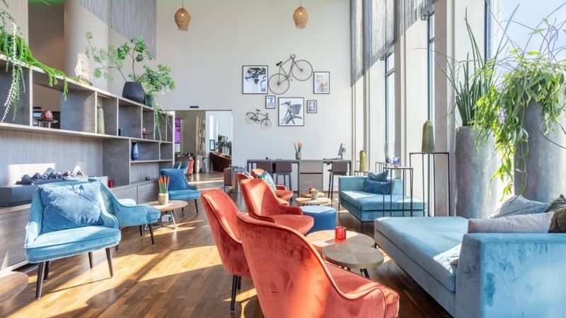 Rīgā atver biroju telpu kompleksu Regus Business Garden