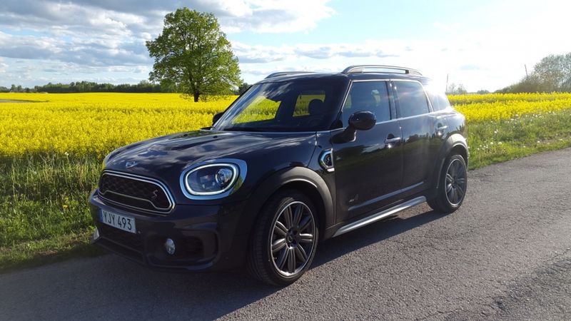 Mini Countryman: Izgaršojot «kartingkrosovera» priekus