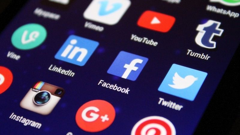 Noraida prasības, kuru nolūks bija panākt, lai Facebook pārdod Instagram un WhatsApp