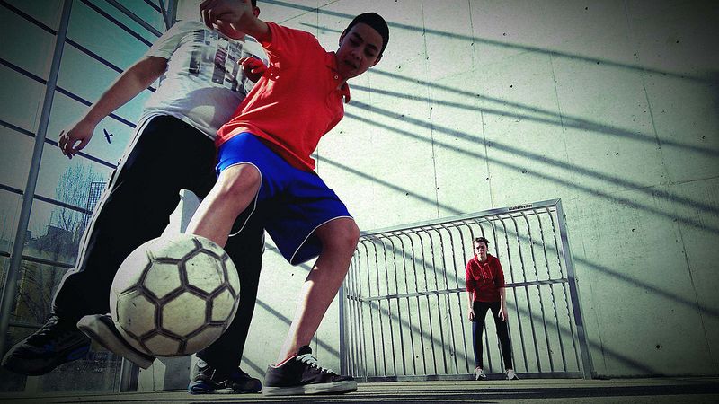 Futbola izstāde: HTC viedtālrunis profesionālu fotogrāfu rokās