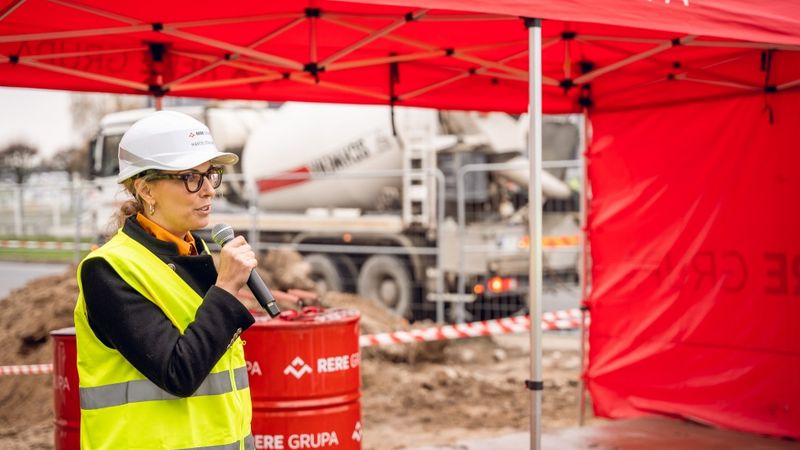 Rere Grupas valdi atstājusi tās priekšsēdētāja Straume