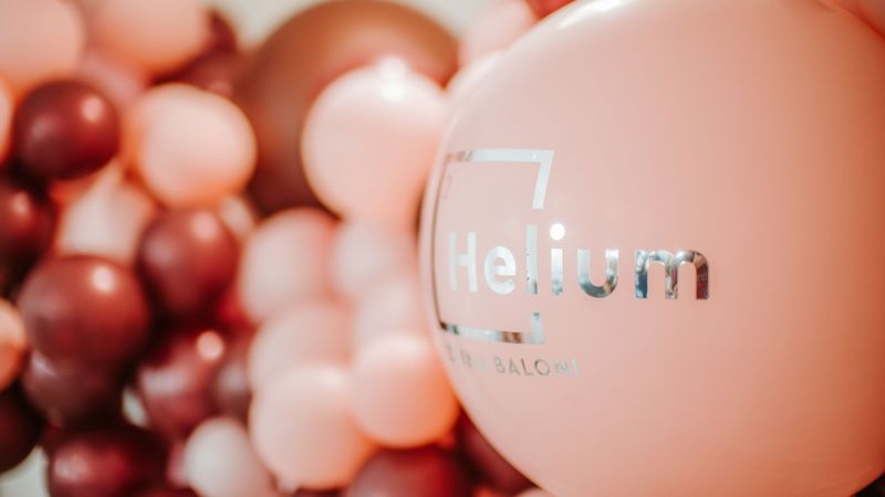 Kā radās uzņēmumu Helium, IR Wood, More Than Knitwear, MIZO, LuckyMe nosaukumi