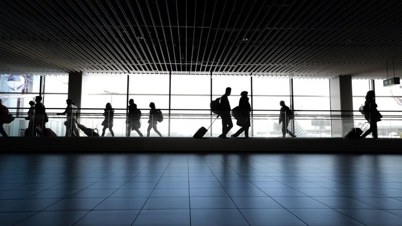 Pret Covid-19 vakcinētām personām pēc ceļošanas ļaus neievērot pašizolācijas prasību