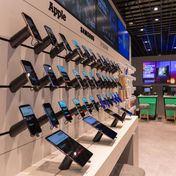 Vai turpmāk Latvijā varēsim iegādāties telefonus nomaksā?
