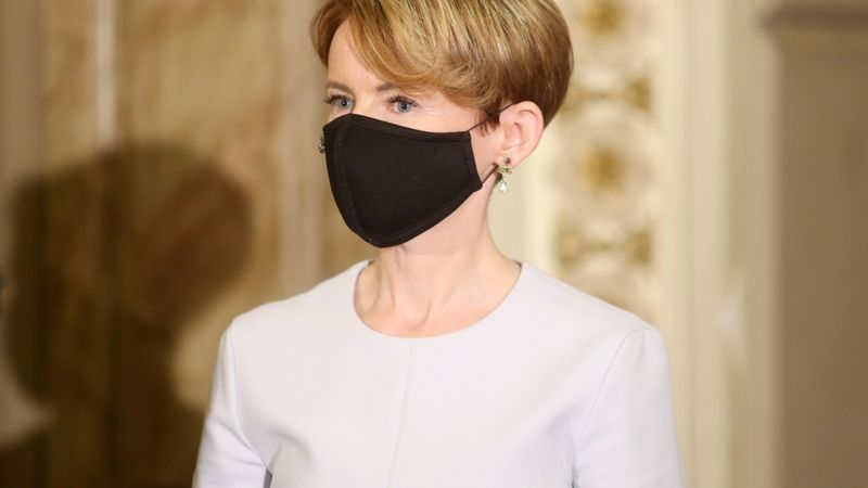 Saeima iekšlietu ministres amatā apstiprina deputāti Golubevu