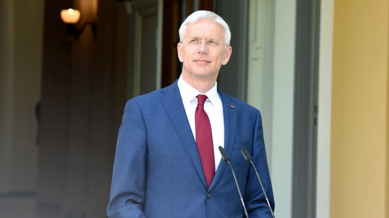 Aicina "nopietni apsvērt" atsevišķu pakalpojumu sniedzējiem noteikt obligātu vakcināciju pret Covid-19