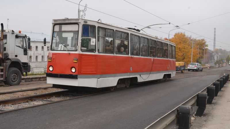 Daugavpils iedzīvotāji gatavi atvadīties no vecajiem tramvajiem; Baltkrievijas piegādātājs nesteidzas