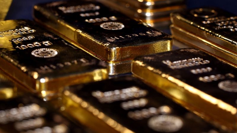 Investoriem meklējot drošību, zelta cena pieaug līdz rekordaugstam līmenim
