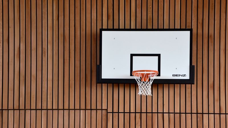 Uz laiku aizliegs kolektīvos sporta treniņus iekštelpās
