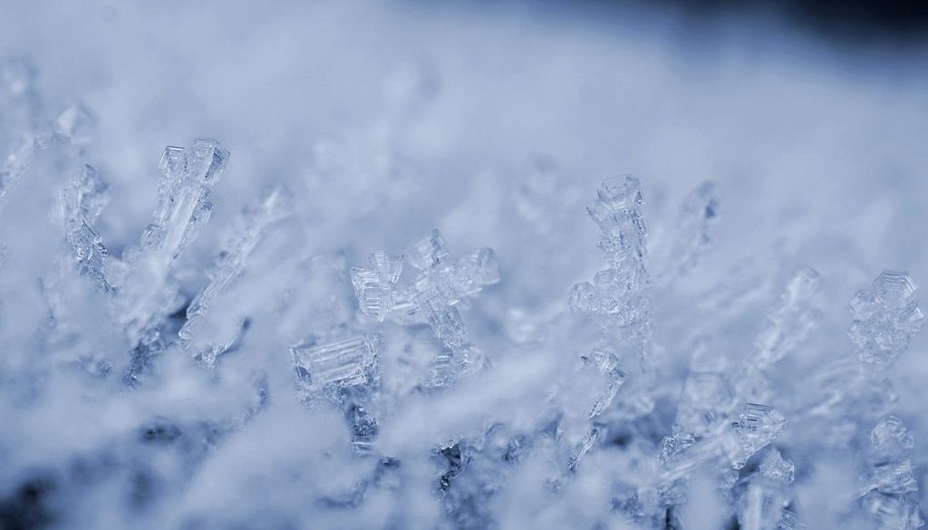 Sniega biezums Rūjienā sasniedzis 13 centimetrus; Kurzemē reģistrēts lielākais sals kopš marta