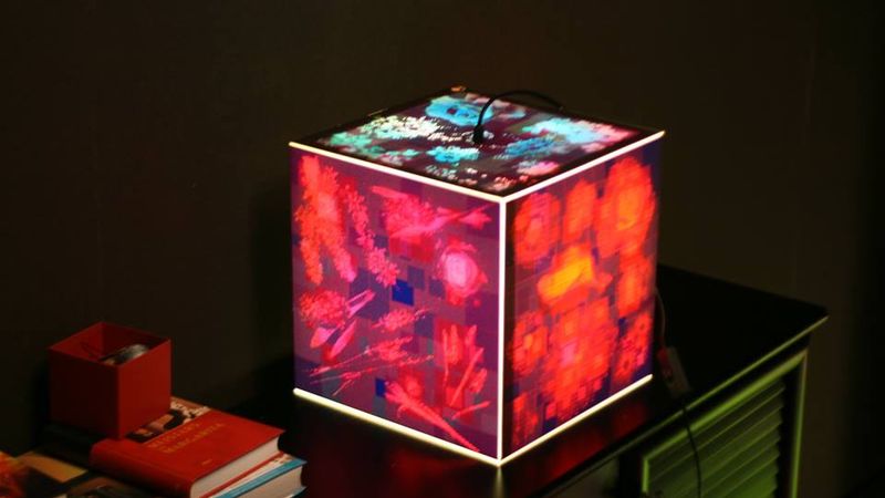 Uzsāk personalizēto lampu biznesu UNIQCUBE