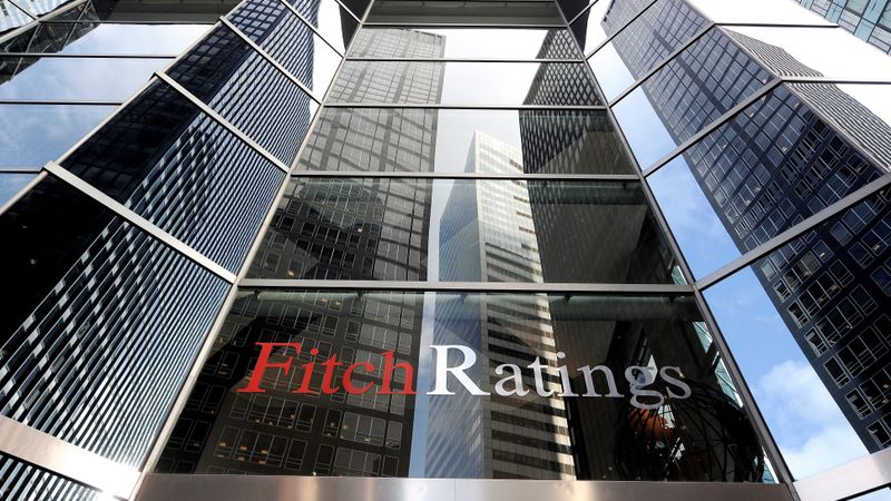 Fitch paaugstina Latvijas kredītreitingu uz A-