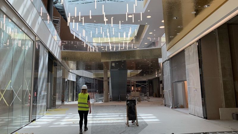 VIDEO, FOTO: Tirdzniecības centrs Alfa paziņo atklāšanas datumu
