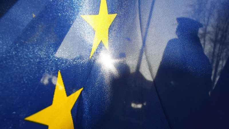 ES valstu iekšlietu ministri vienojas par robežkontroles atjaunošanu Šengenas zonā lielas migrācijas gadījumā