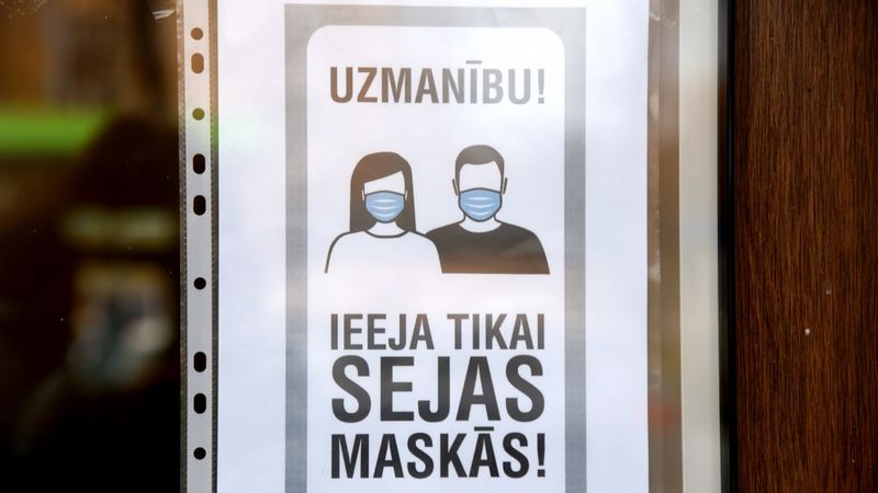 Personas bez sejas maskām nedrīkstēs ielaist publiskās iekštelpās un apkalpot