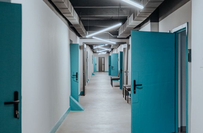 Ekonomikas un kultūras augstskola pārceļas uz jaunām telpām Grīziņkalnā
