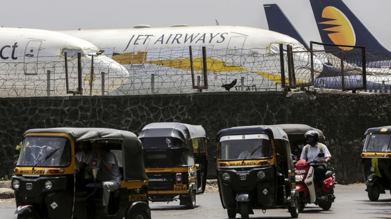 Jet Airways aptur visus lidojumus