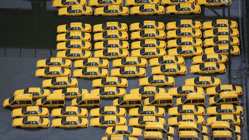 20 dramatiski Sendijas nodarītā posta iemūžinājumi