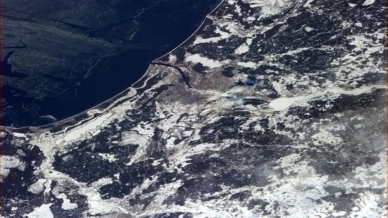 Zeme no kosmosa (Papildināta ar Rīgas foto)