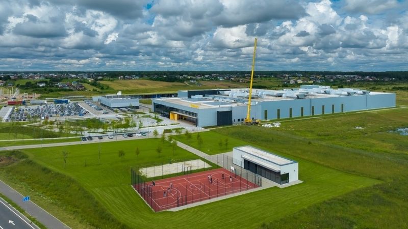 Aumovio pārtrauks autodetaļu ražošanu Lietuvā