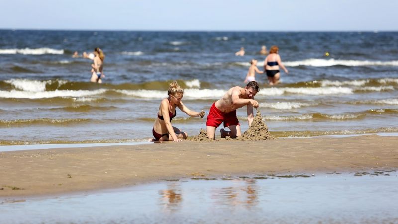 Jūrmala aicina nestāvēt rindās pie caurlaižu iegādes aparātiem