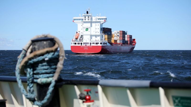 Rīgas ostā pirmajā pusgadā pārkrauto kravu apmērs sarucis par 26,7%