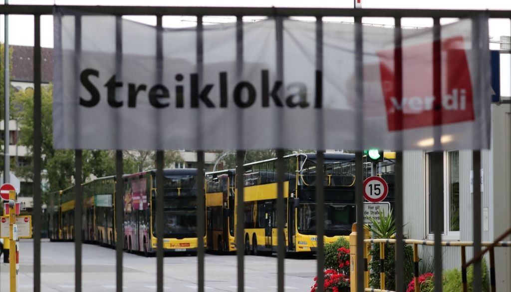 Vācijā norisinās valsts mēroga sabiedriskā transporta sektora darbinieku streiki