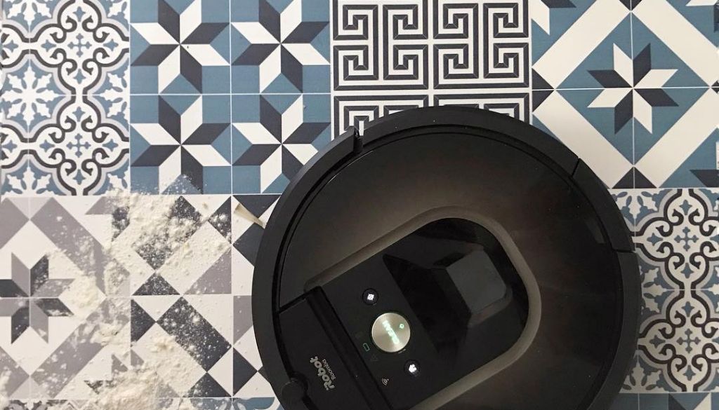 EK izvērtēs Amazon ieceri iegādāties iRobot
