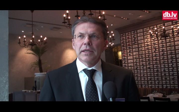 Pīlēns: kamēr mēs nevaram dubultot IKP uz vienu strādājošo, jāieved speciālisti no ārvalstīm