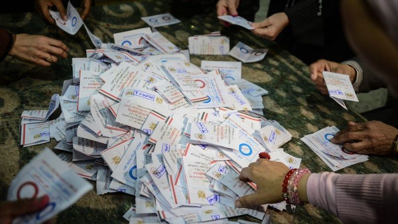 Ēģiptes referendumā vairākums atbalsta jauno konstitūciju