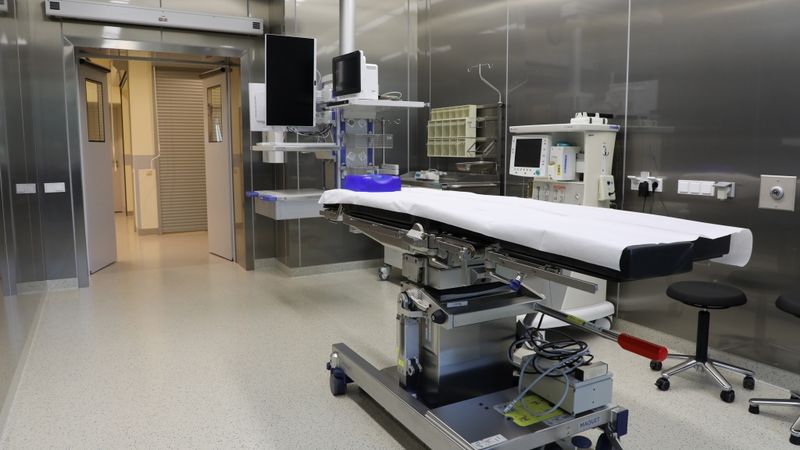 FOTO: Traumatoloģijas un ortopēdijas slimnīcā veikti renovācijas darbi