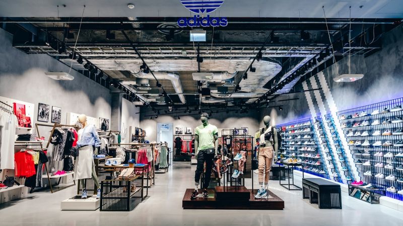 Atklāts Baltijā pirmais adidas Originals veikals